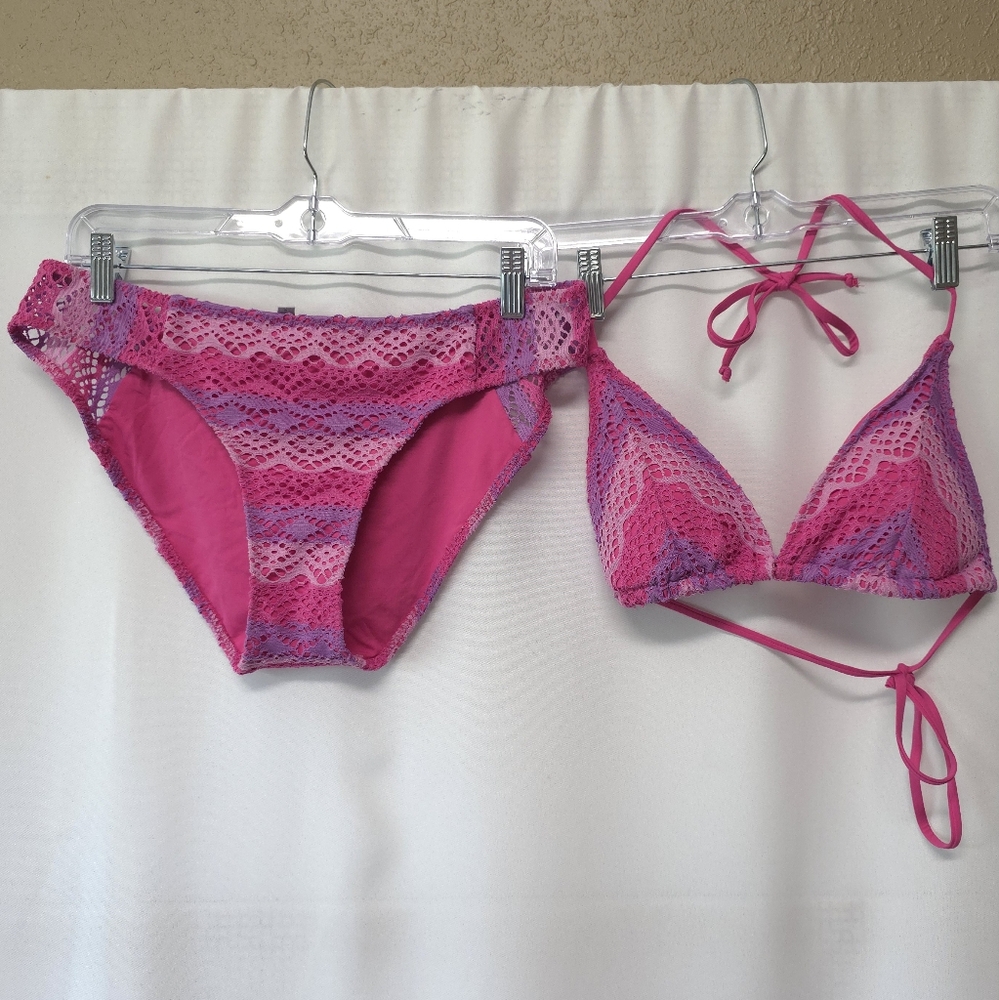 BECCA Pink and Purple Lace Swimwear